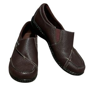 Clarks Ashland Lane Q slip-on loafers. Size 6.5